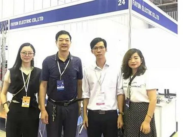 Bán Bảo Hiểm Thông Minh: Thu Hút Khách Hàng Qua Video Tư Vấn Trên Hotspot Matrix