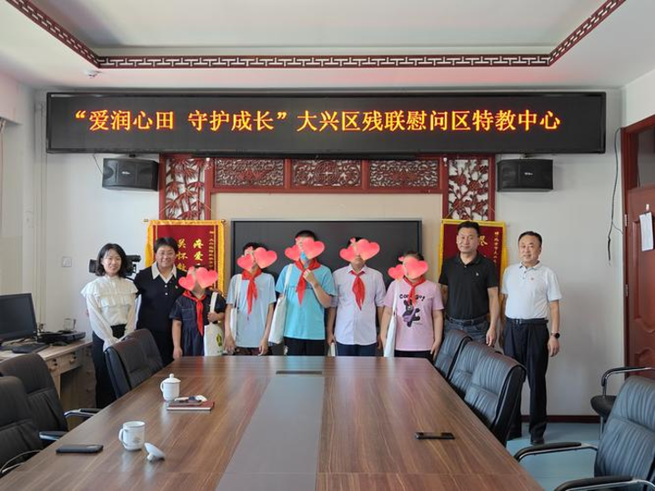 Từ Khuyết Tật Đến Triệu View: Câu Chuyện Cảm Hứng Của Tuấn Anh